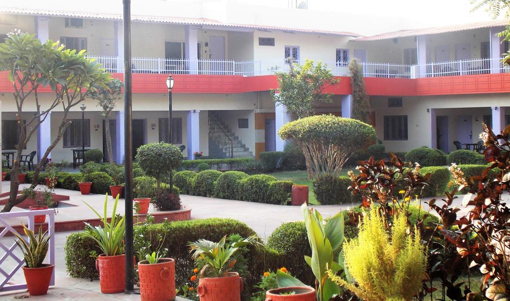 Hotel Goverdhan Tourist Complex Fatehpur Sīkri Exterior foto